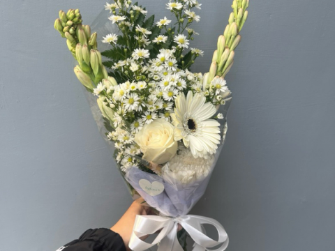 Bunga yang Cocok Untuk Makam Saat Ziarah: Makna, Jenis, dan Tips Memilih