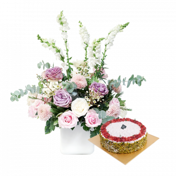 Pristine Blooms & Cake